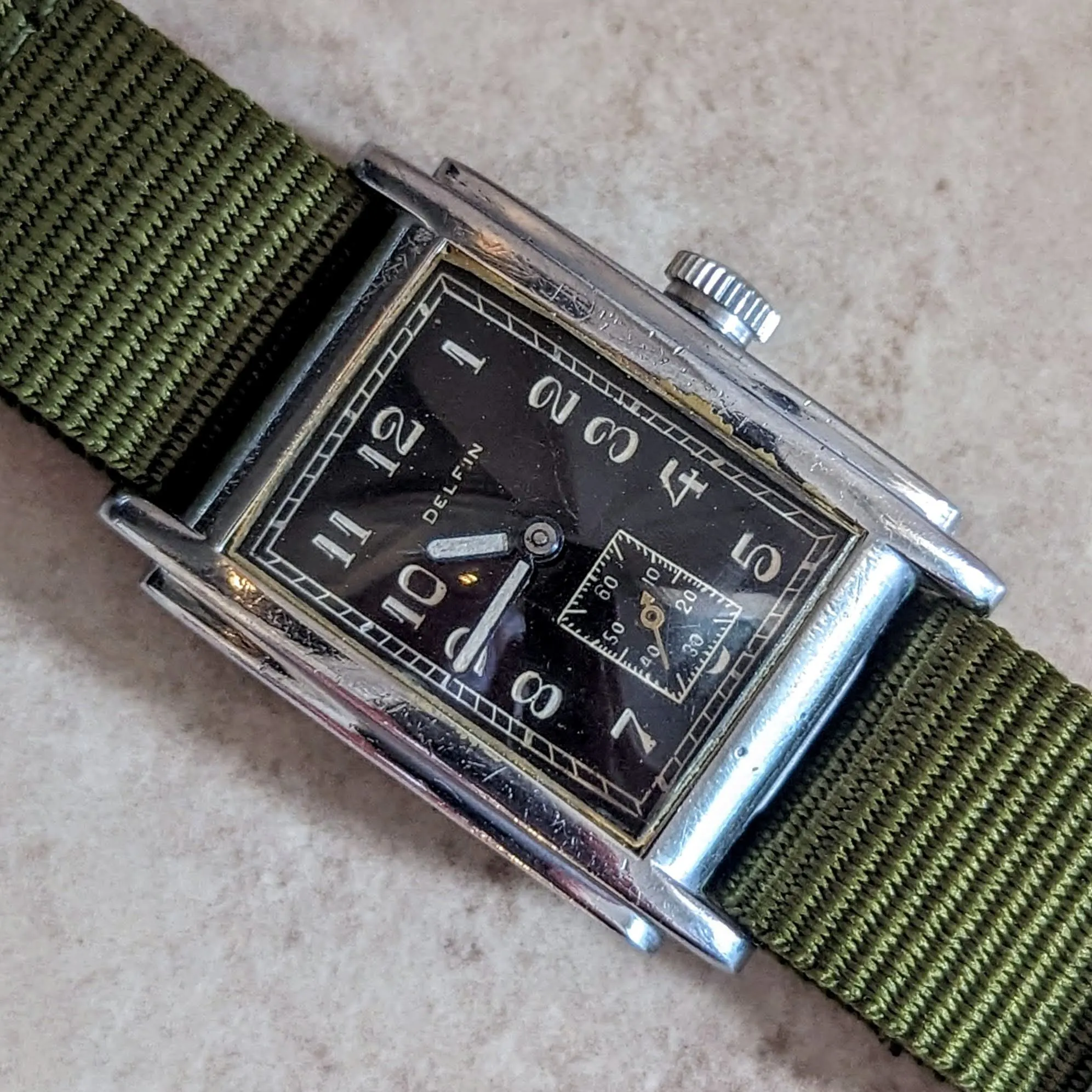 1940s DELFIN Tank Wristwatch 15 Rubies Swiss Made Vintage Watch