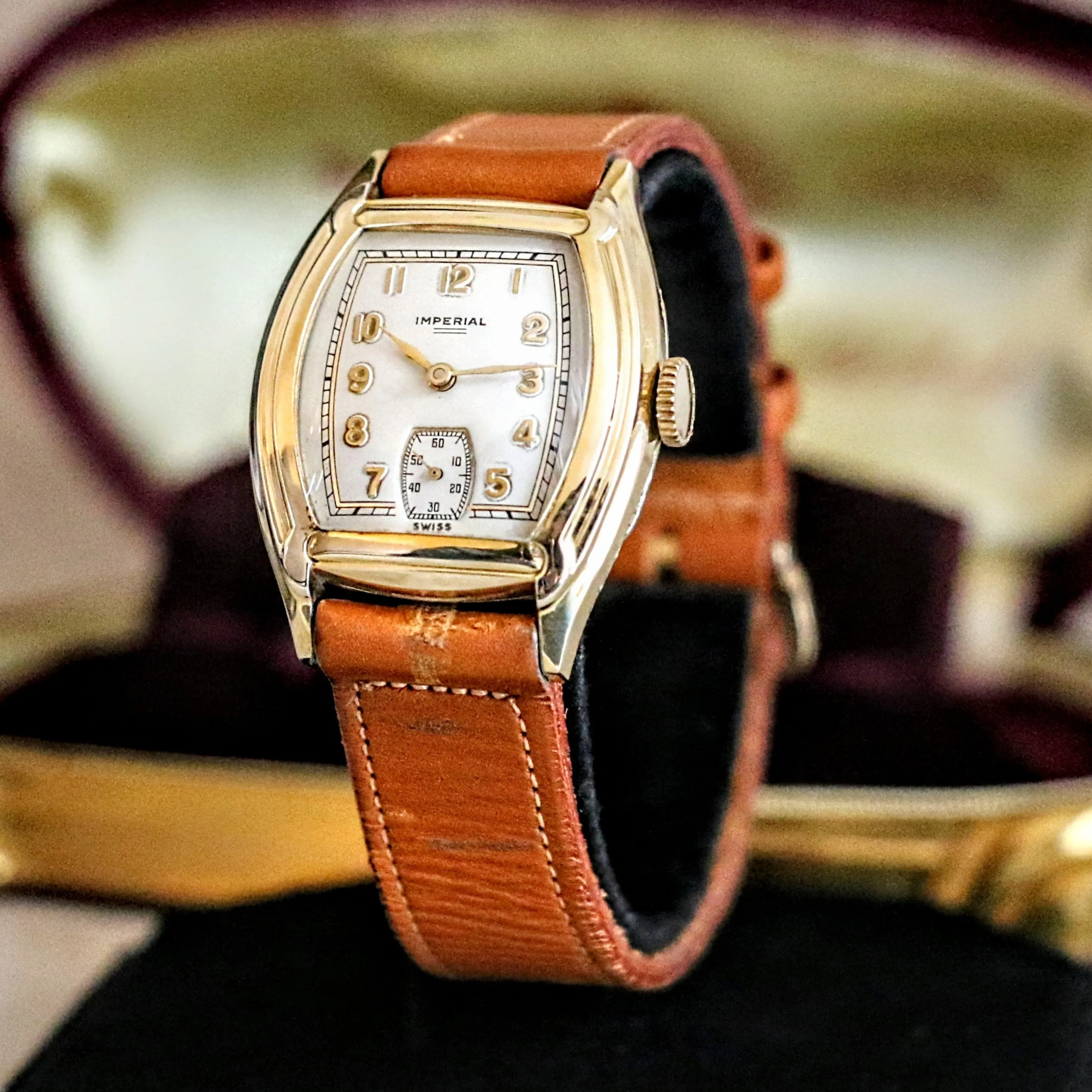1941 IMPERIAL Watch Model 144 Cal. 1046 17 Jewels Vintage Wristwatch NOS!