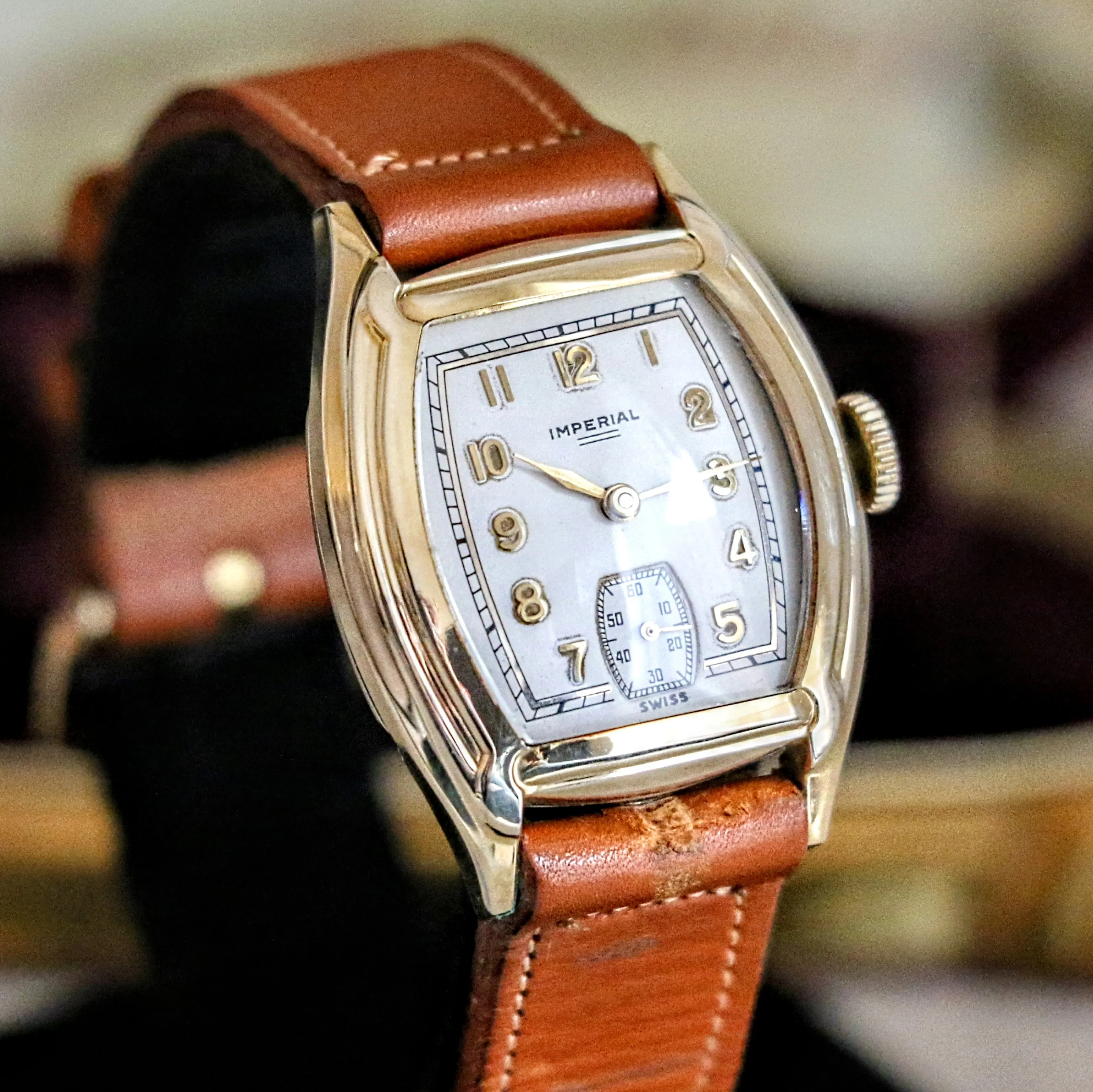 1941 IMPERIAL Watch Model 144 Cal. 1046 17 Jewels Vintage Wristwatch NOS!