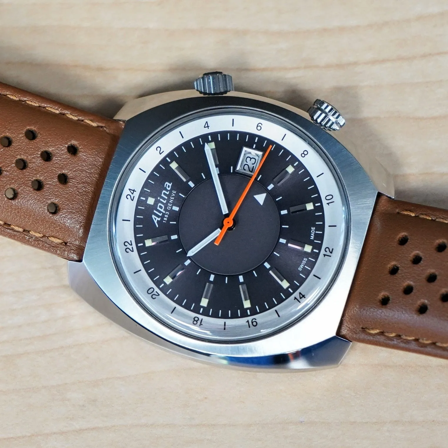 ALPINA Startimer Pilot Heritage GMT Watch AL-555XS4H6 Swiss Automatic Wristwatch