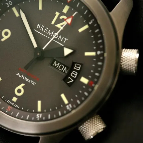 BM Watch U-22 Bronze