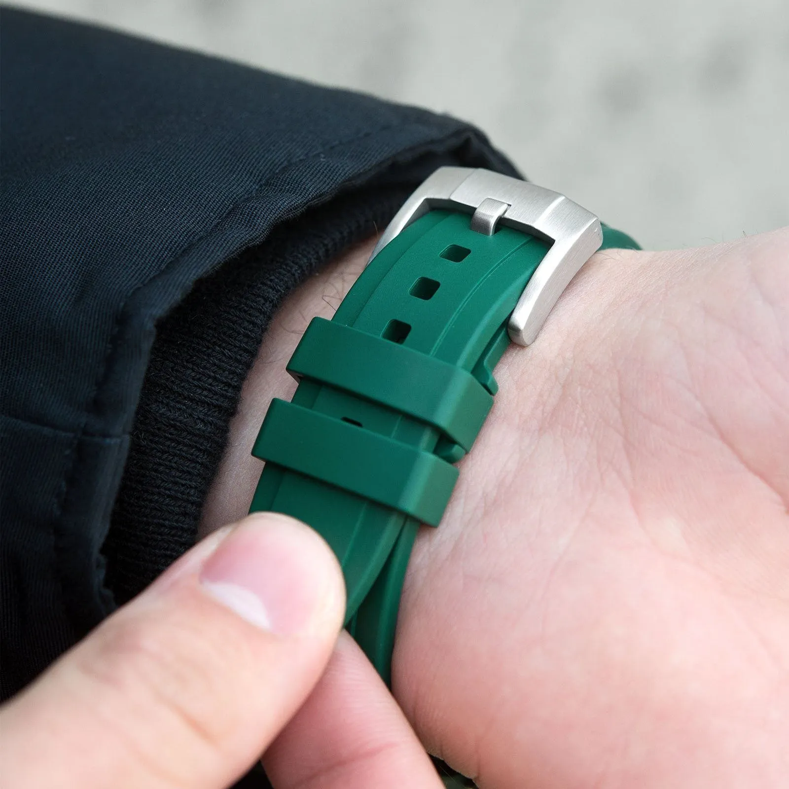 Everest Curved End Green Rubber Strap With Tang Buckle - ONLY For Modern Rolex