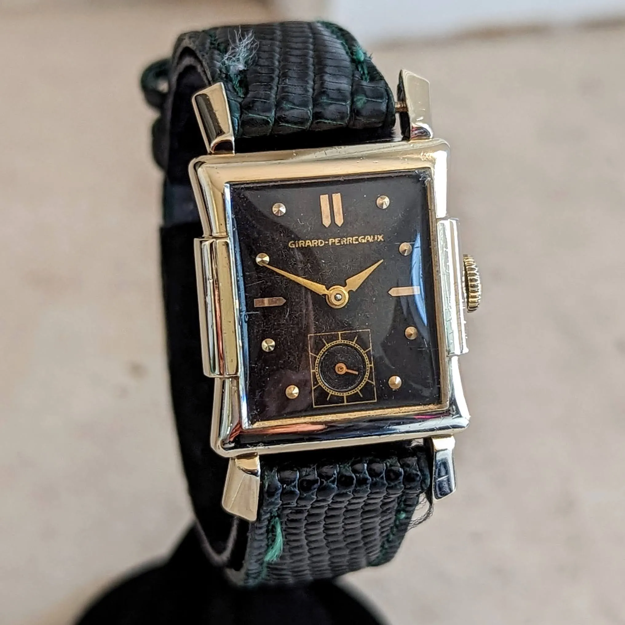 GIRARD-PERREGAUX Wristwatch 17 Jewels Cal. 86 AE 446 Swiss Watch
