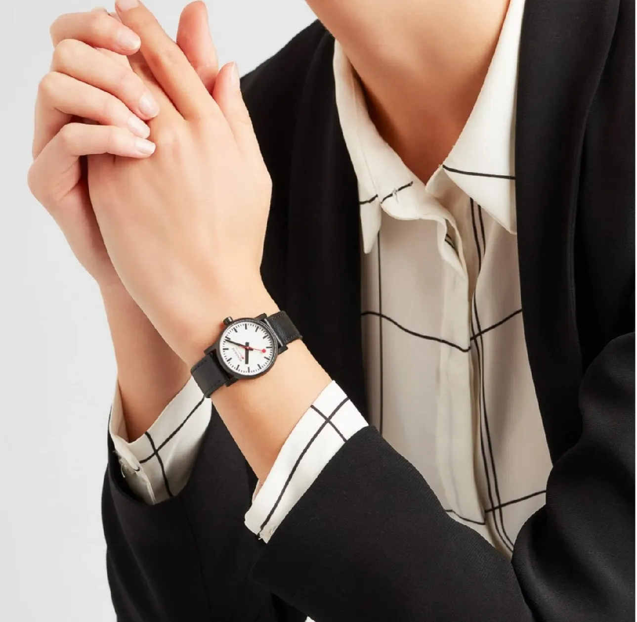 MONDAINE EVO2 30mm, black leather watch for women, MSE.30111.LB