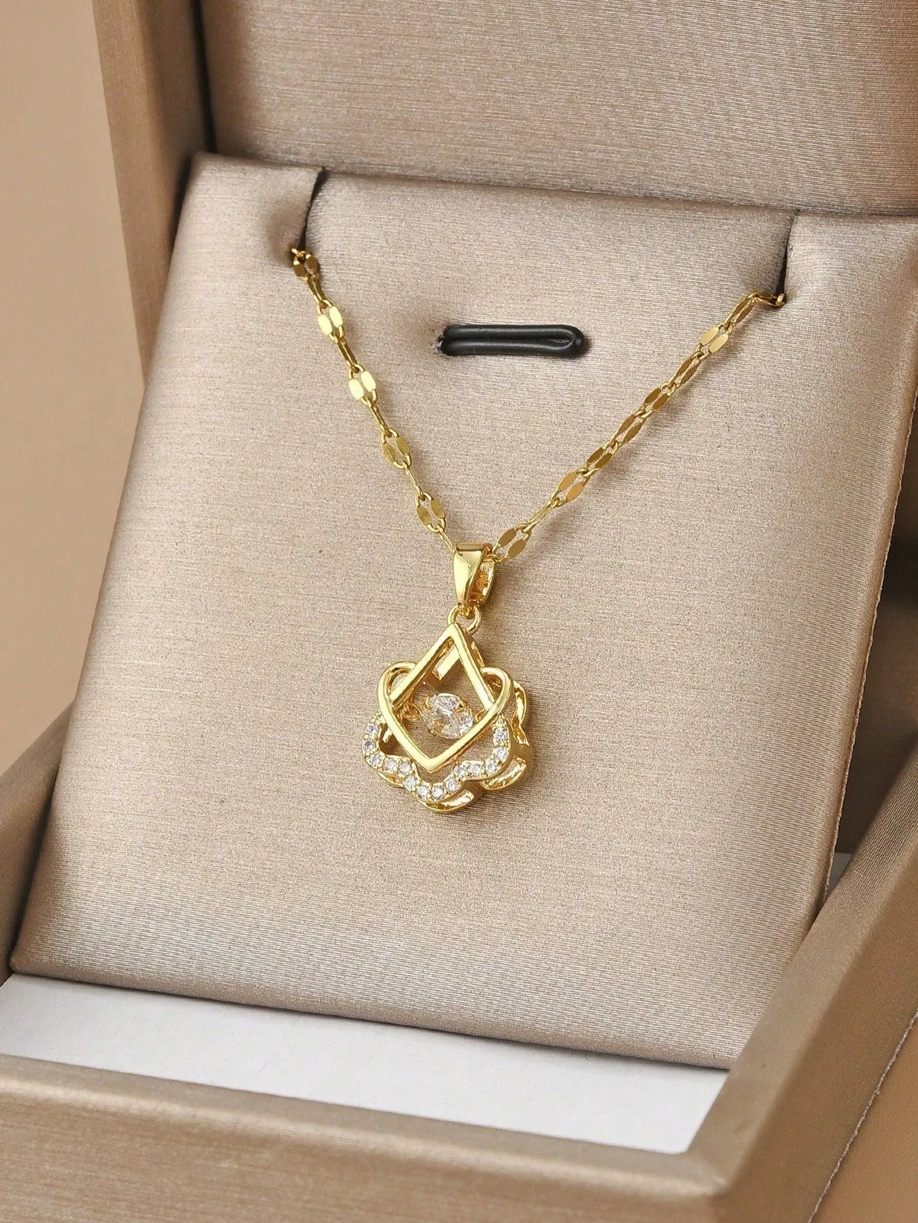 Rhinestone Decor Heart Charm Necklace