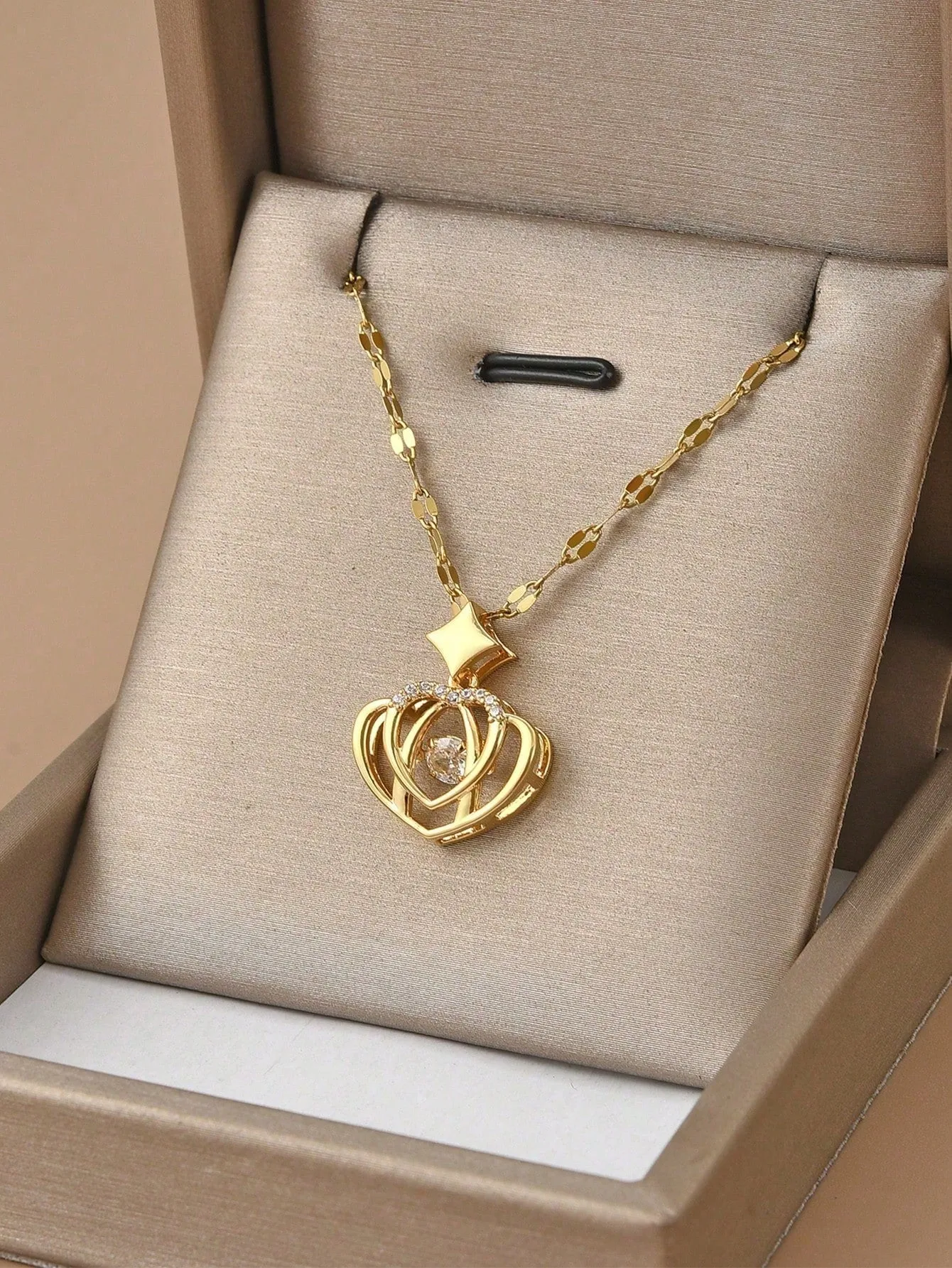 Rhinestone Decor Heart Charm Necklace